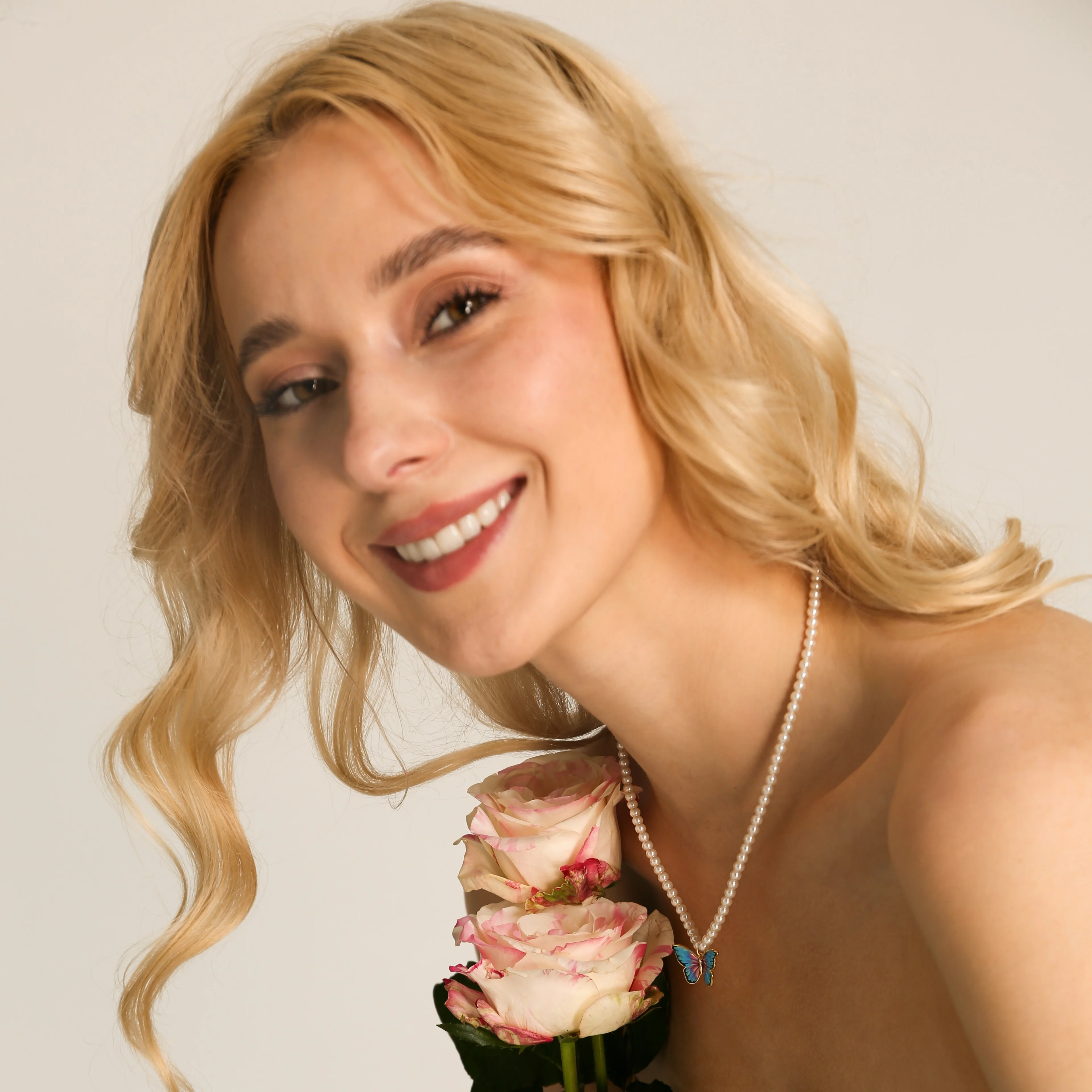 Butterfly Pearl Necklace - Image 3