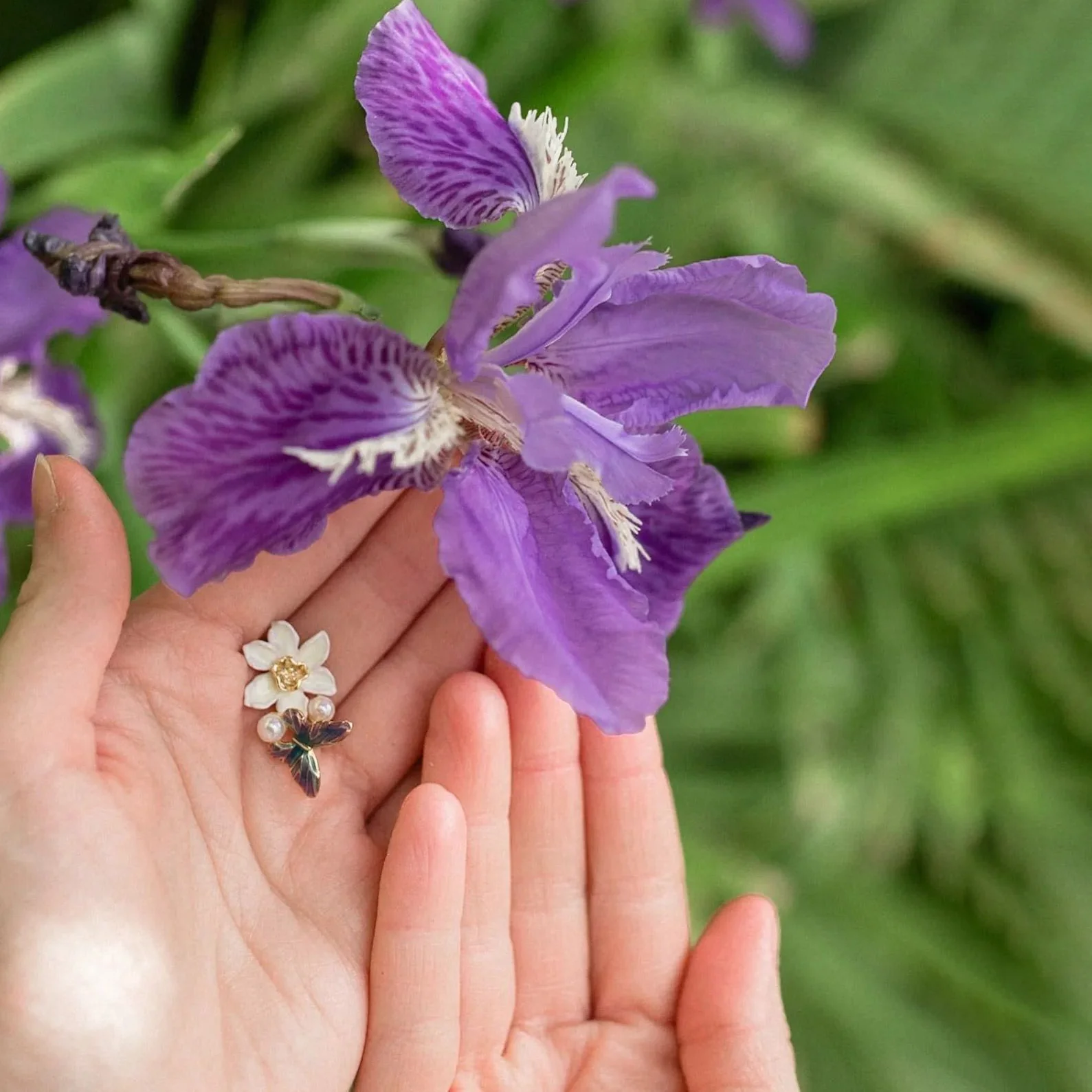 Daffodils & Butterfly Stud Earrings - Image 3