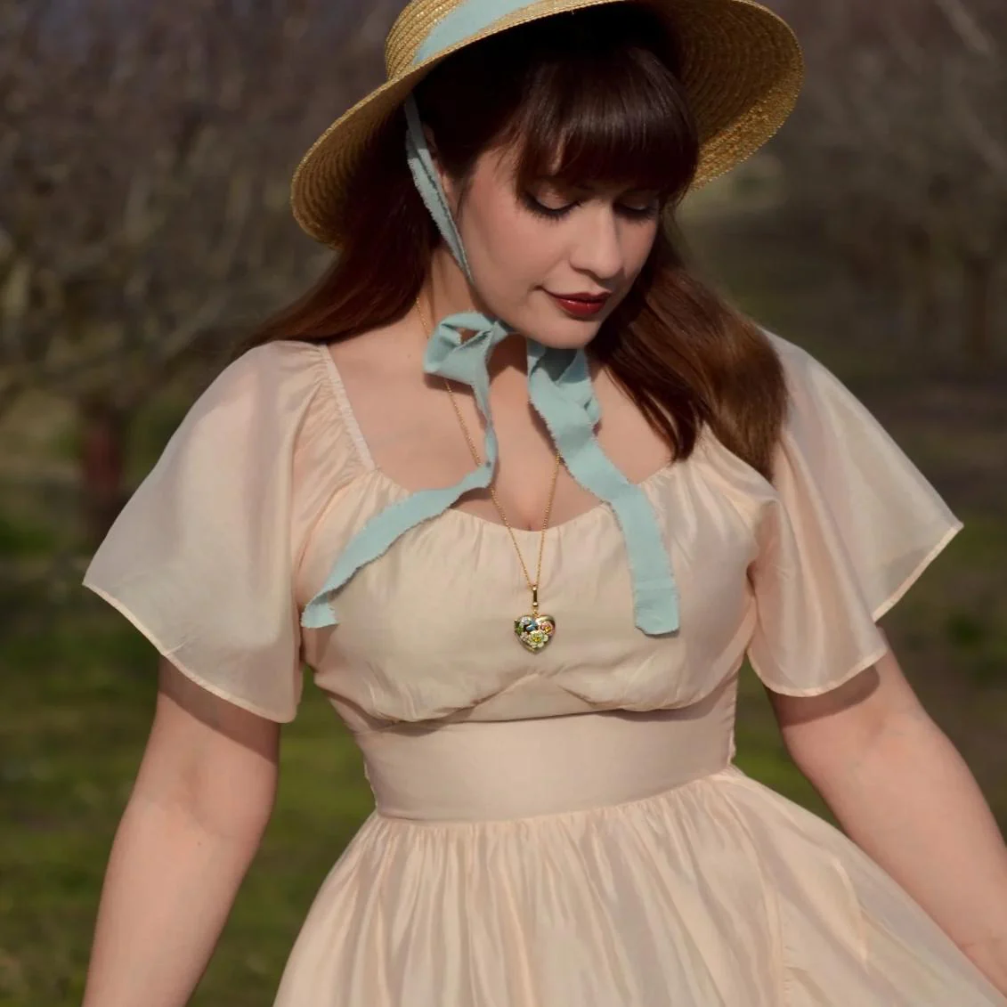 Flower Heart Shaped Locket Necklace - Image 11