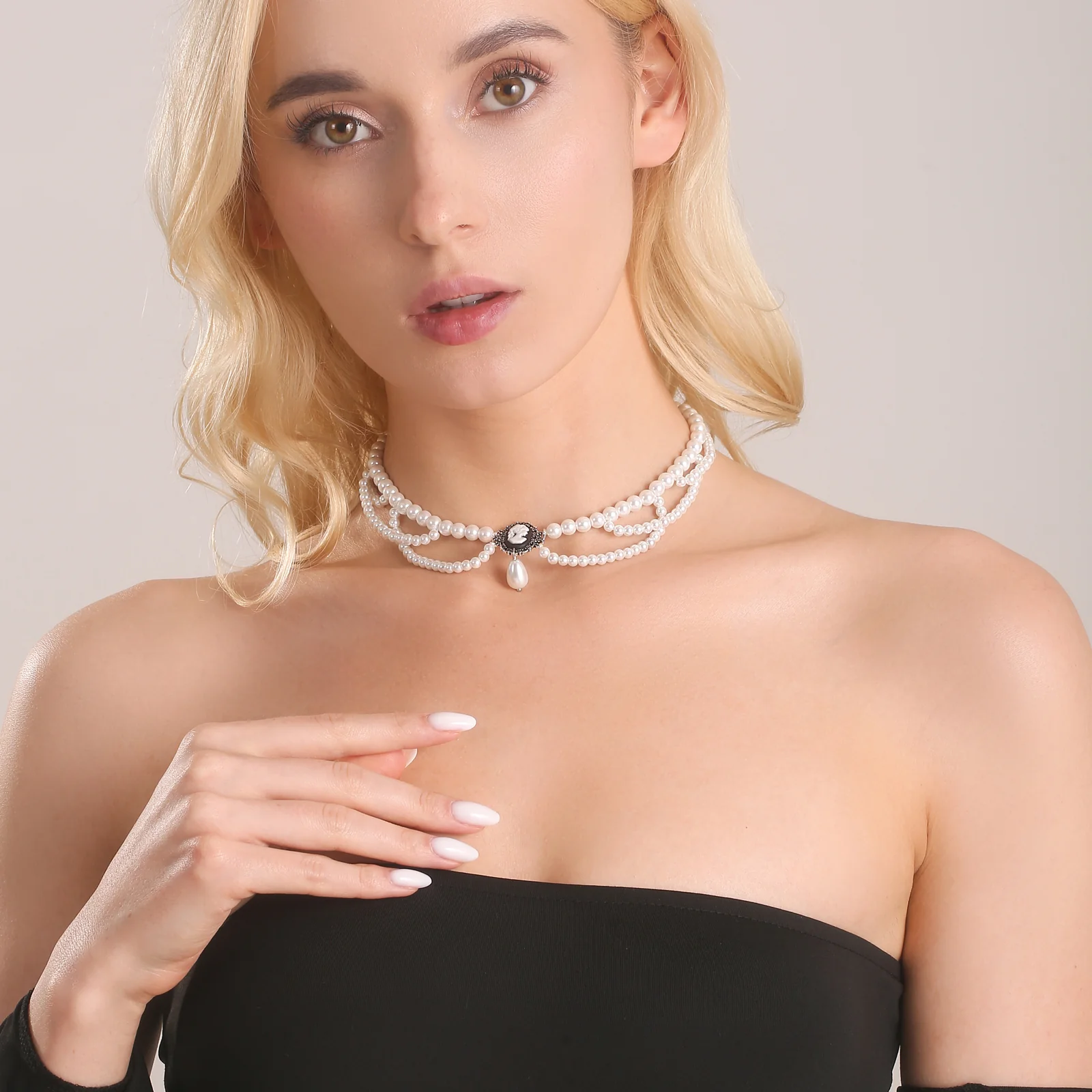 Victoria Pearl Choker - Image 6