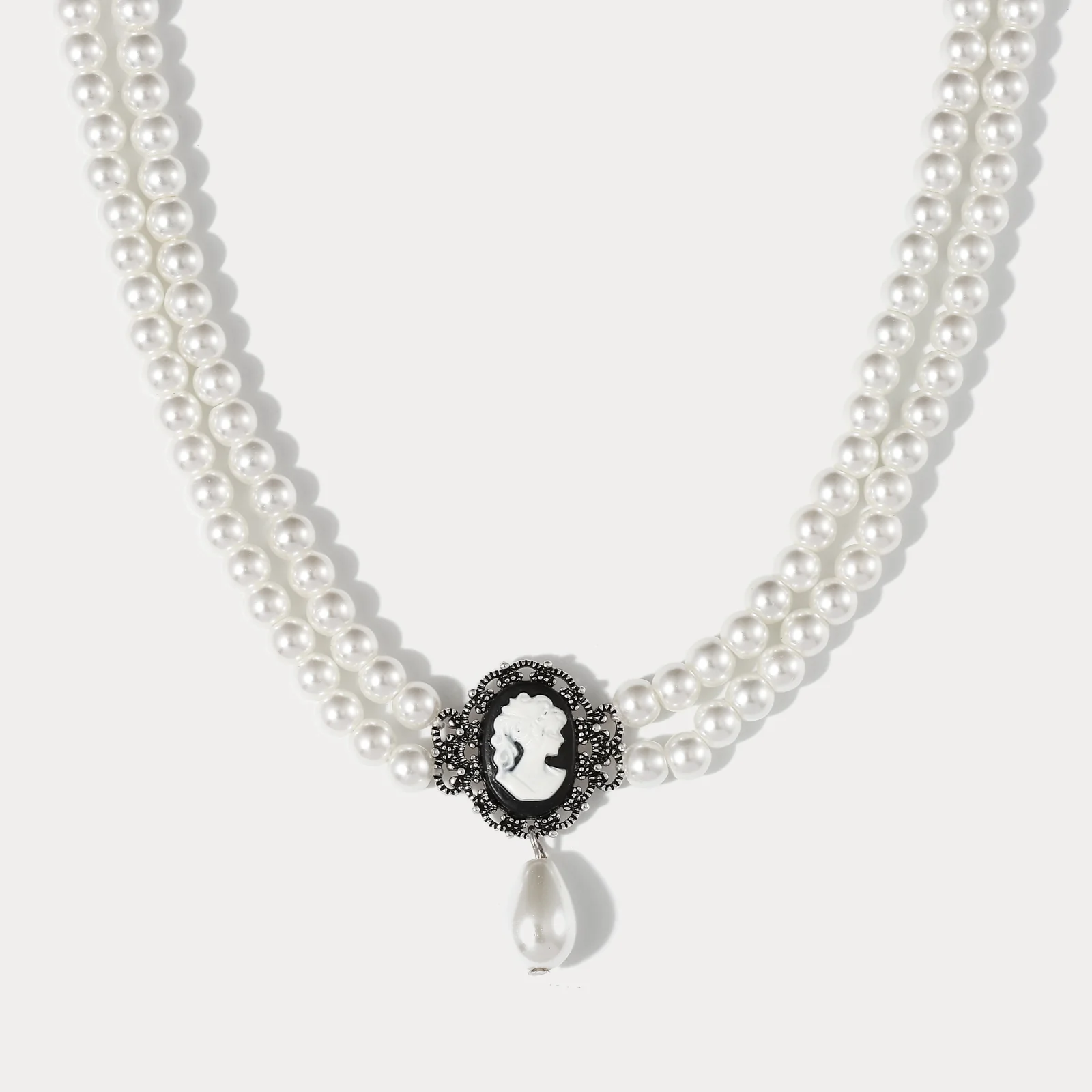 Victoria Pearl Choker - Image 9